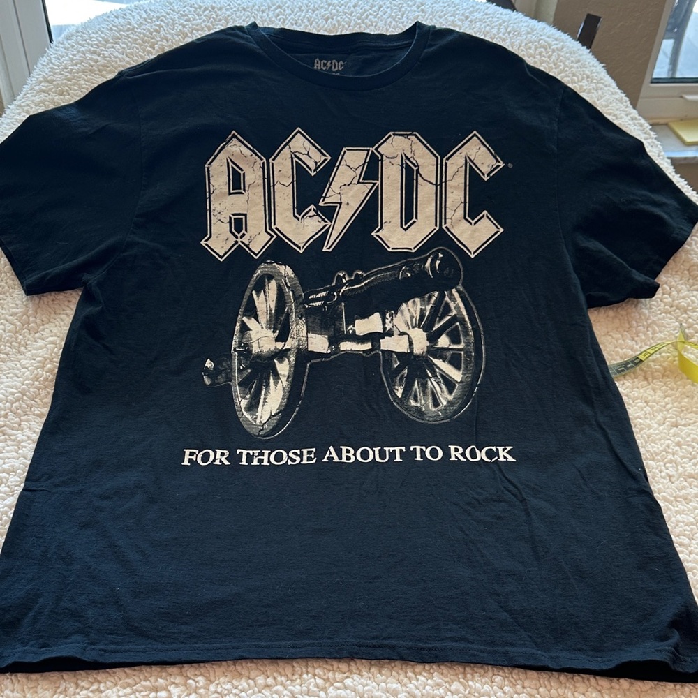 AC/DC Black 'For Those About to Rock' Cannon Graphic Tee